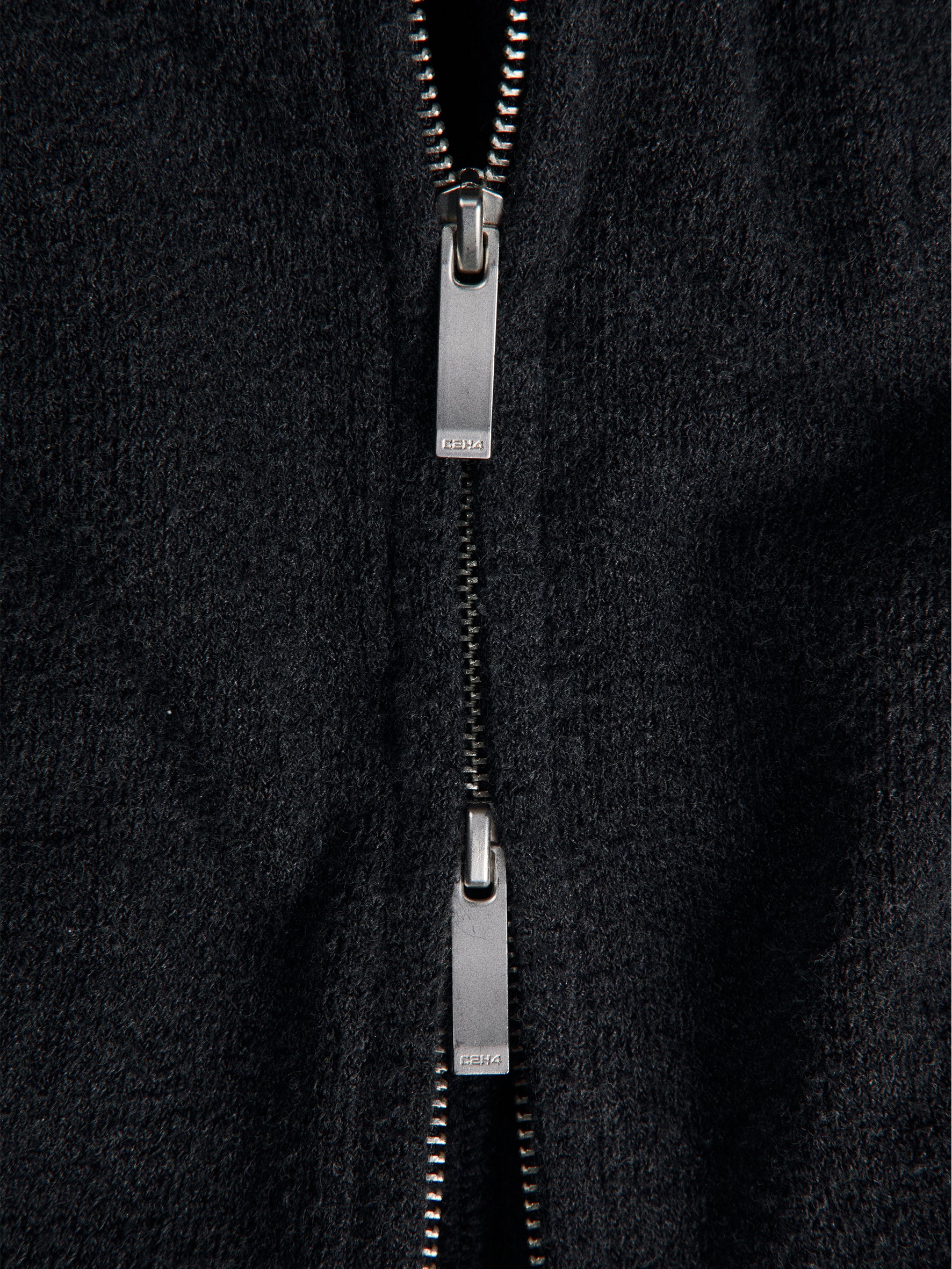 011 - Bourne Zip-up Sweater Jacket