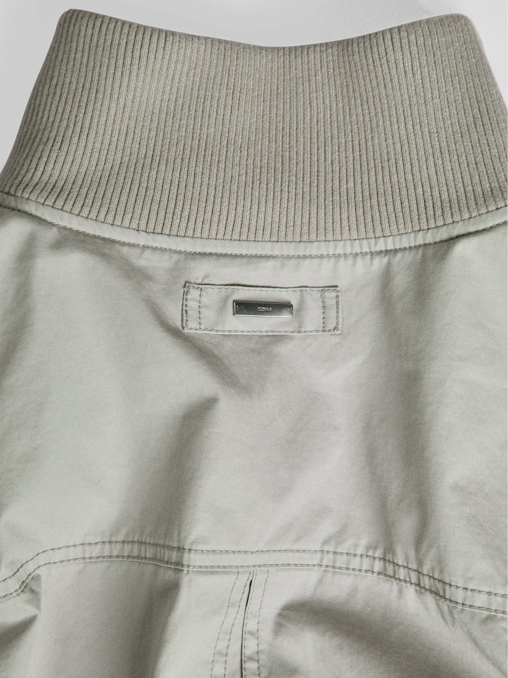011 - Curator Zipper Jacket
