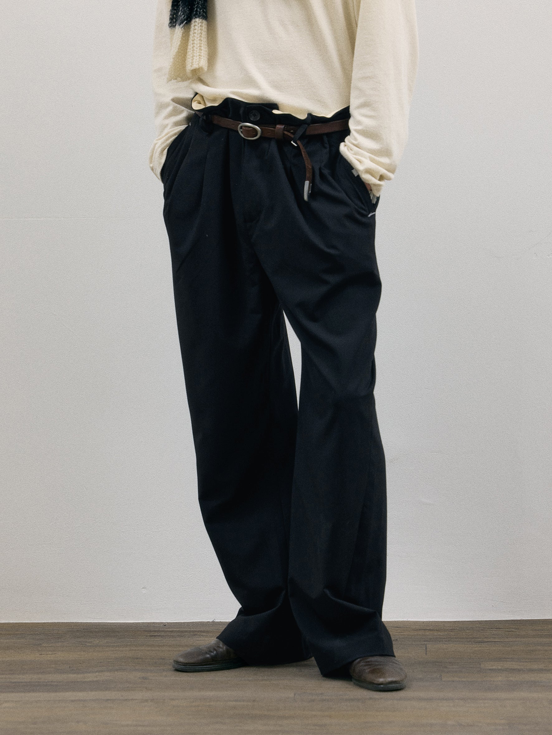 011 - Vrille Tailored Pants