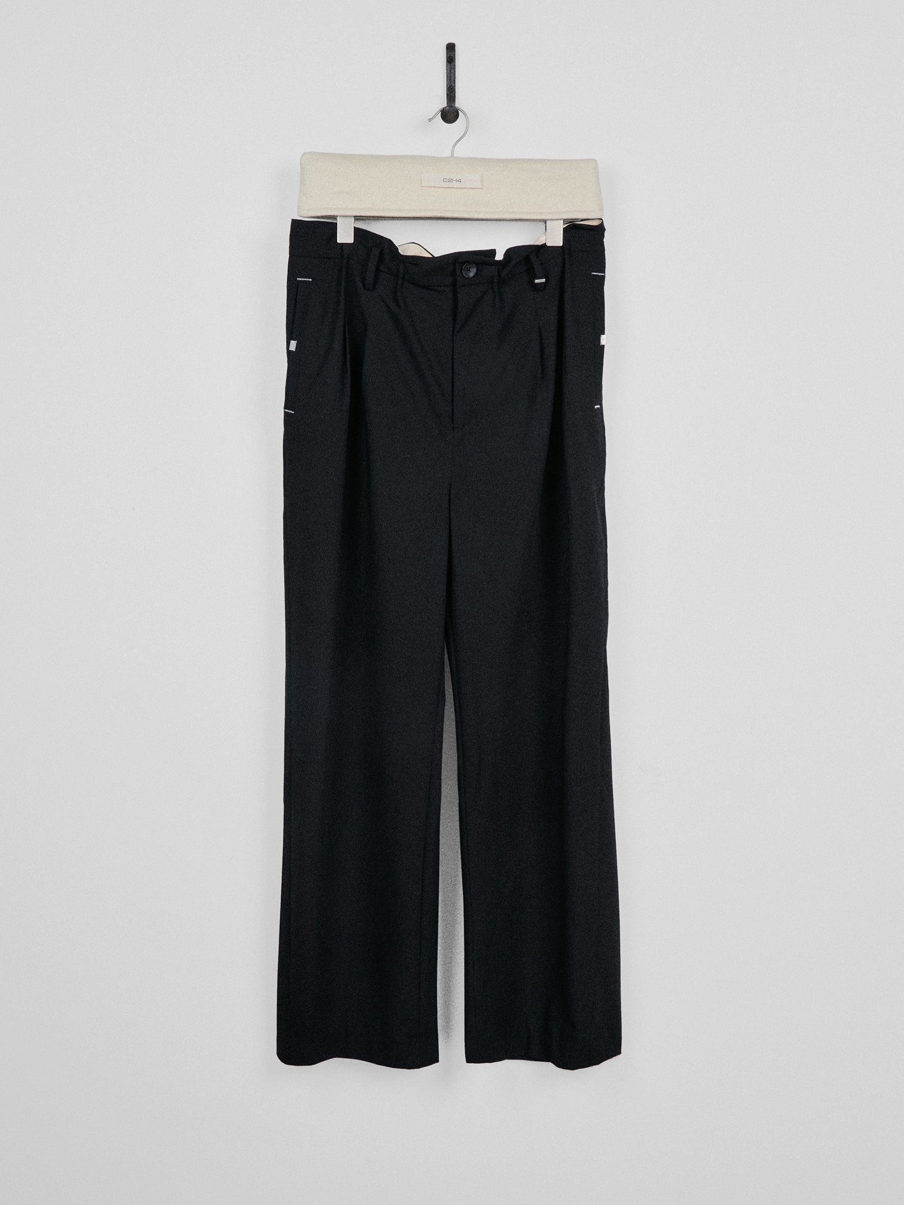 011 - Vrille Tailored Pants
