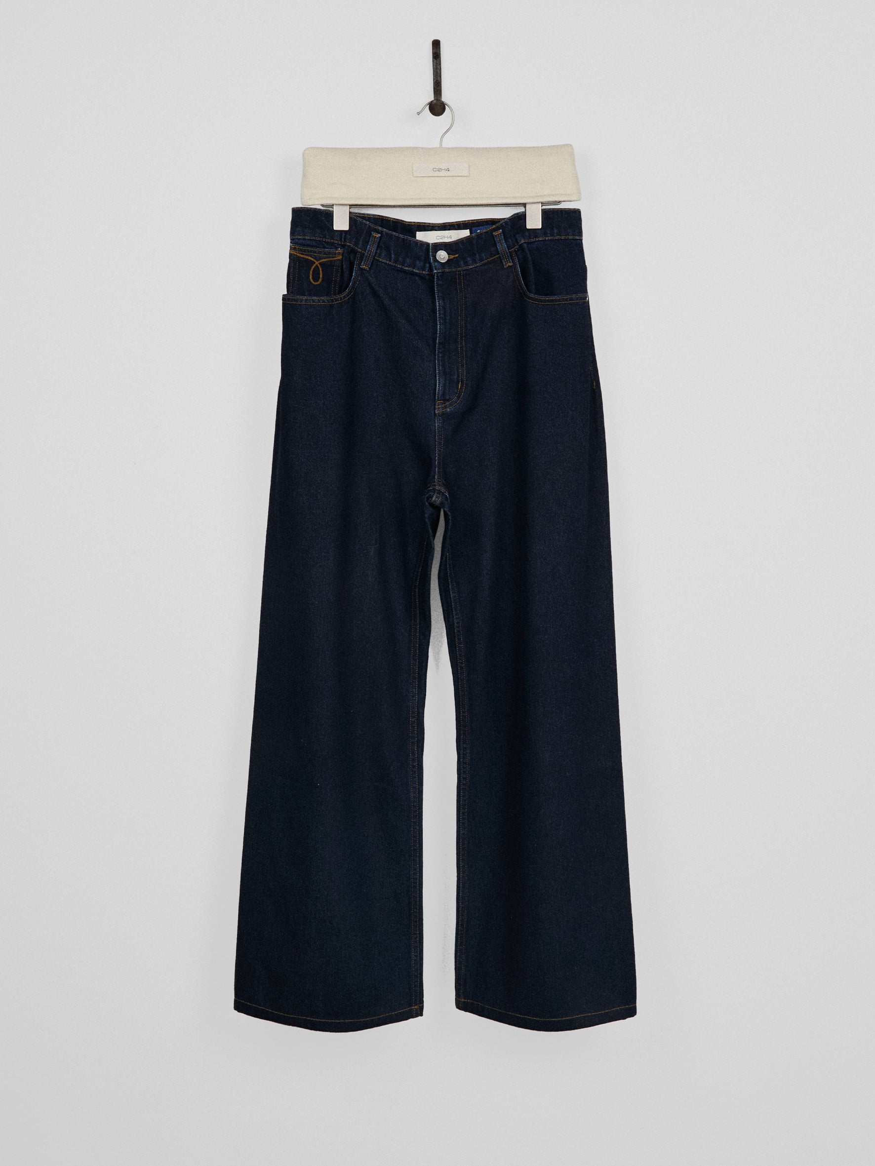011 - La Roche Afternoon Jeans