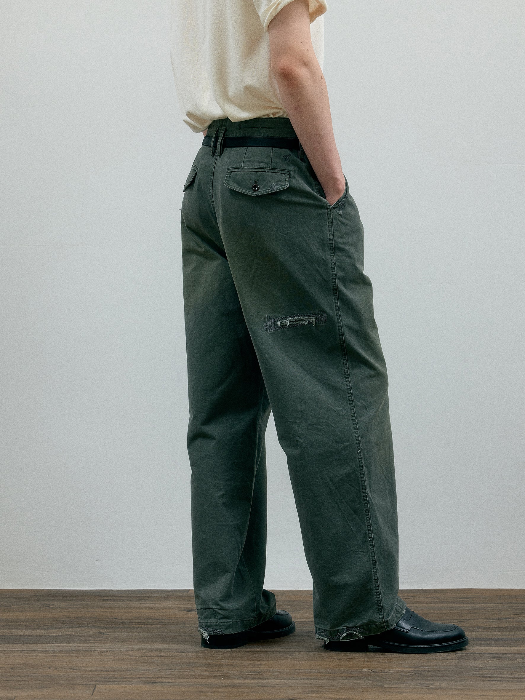 011 - Moccasin Memory Faded Chino