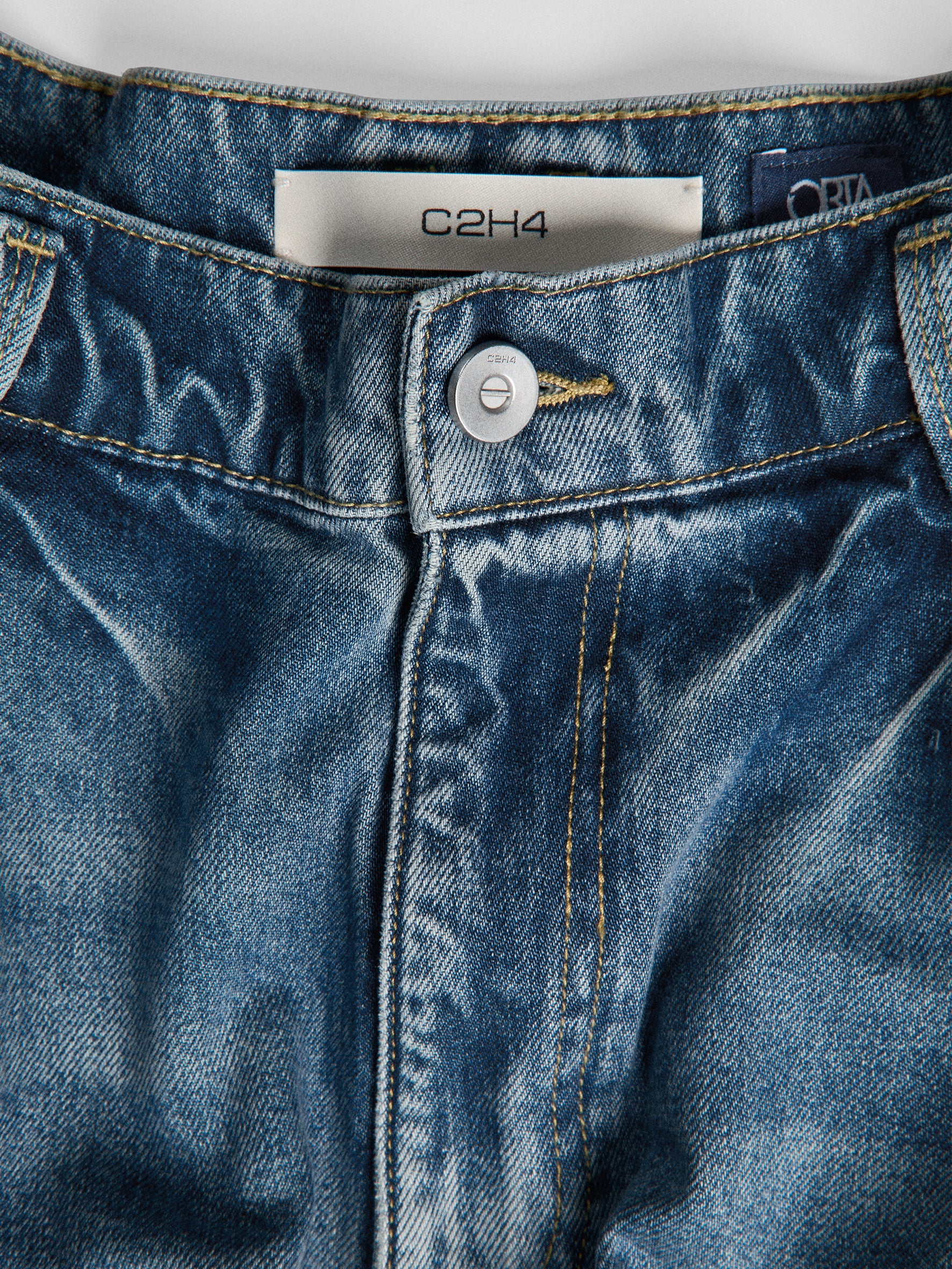011 - La Roche Afternoon Jeans