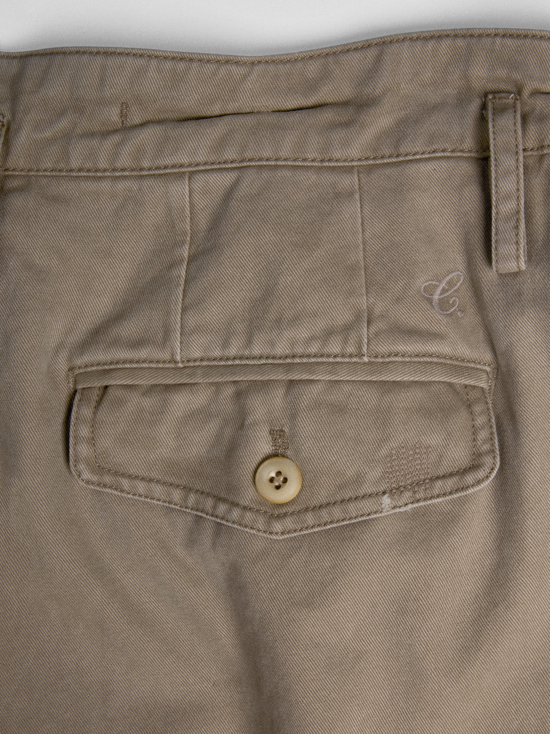 011 - Moccasin Memory Faded Chino