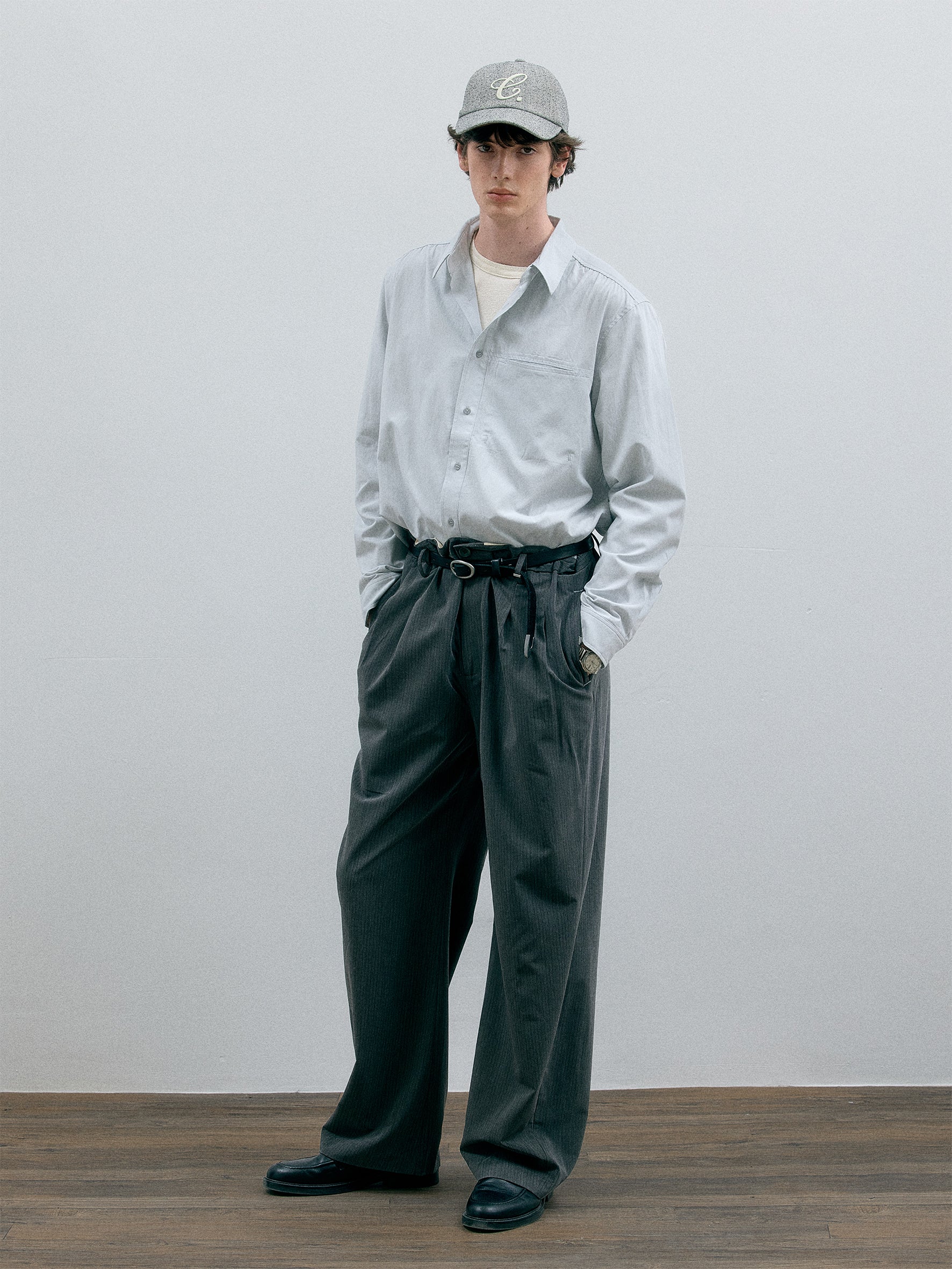 011 - Curator Basic Shirt