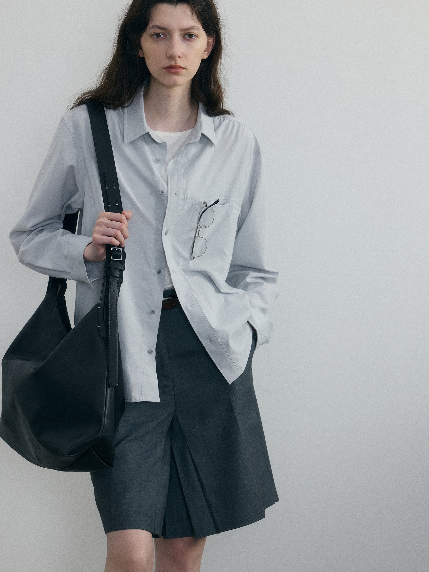 011 - Curator Basic Shirt