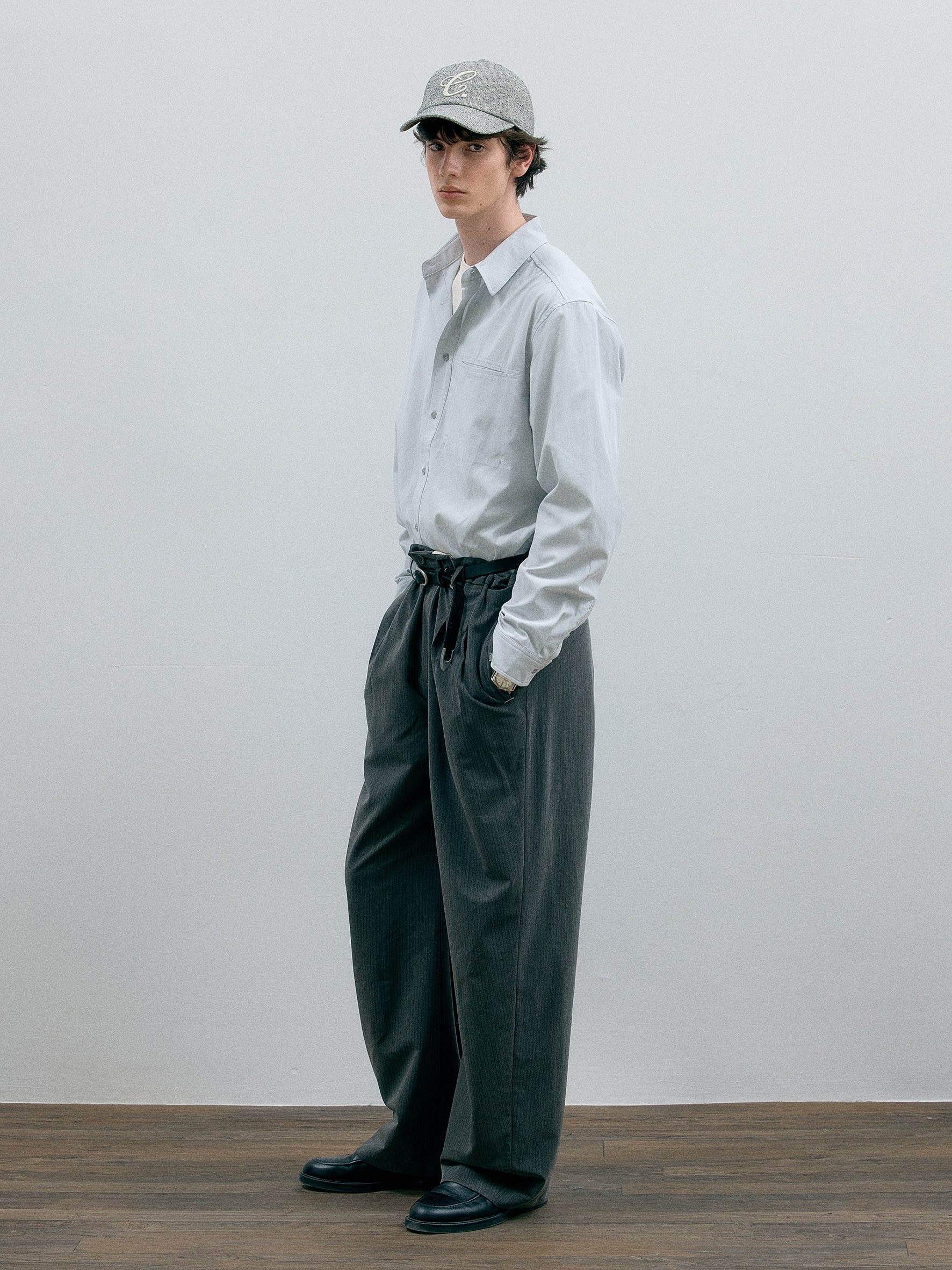 011 - Curator Basic Shirt