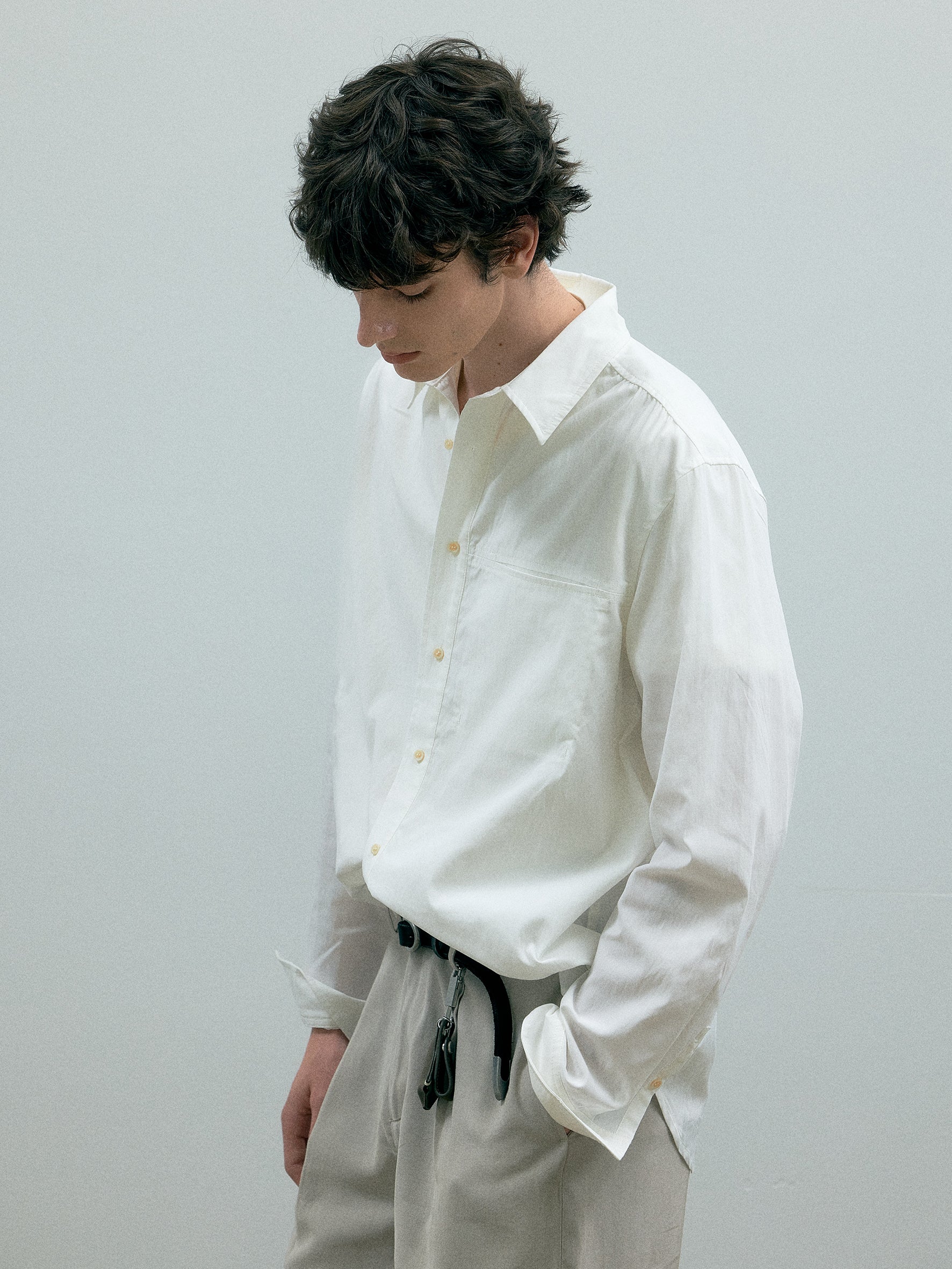 011 - Curator Basic Shirt