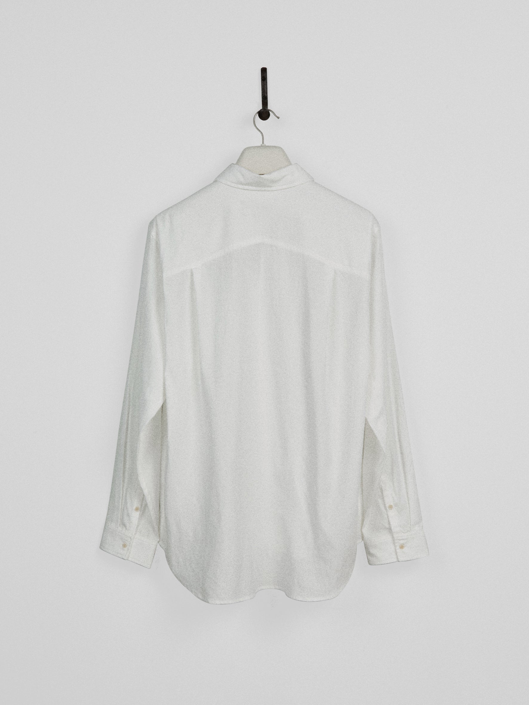 011 - Curator Basic Shirt