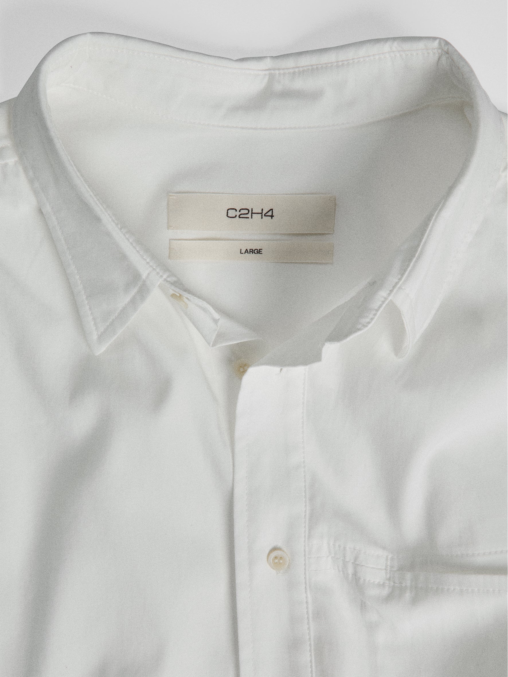 011 - Curator Basic Shirt