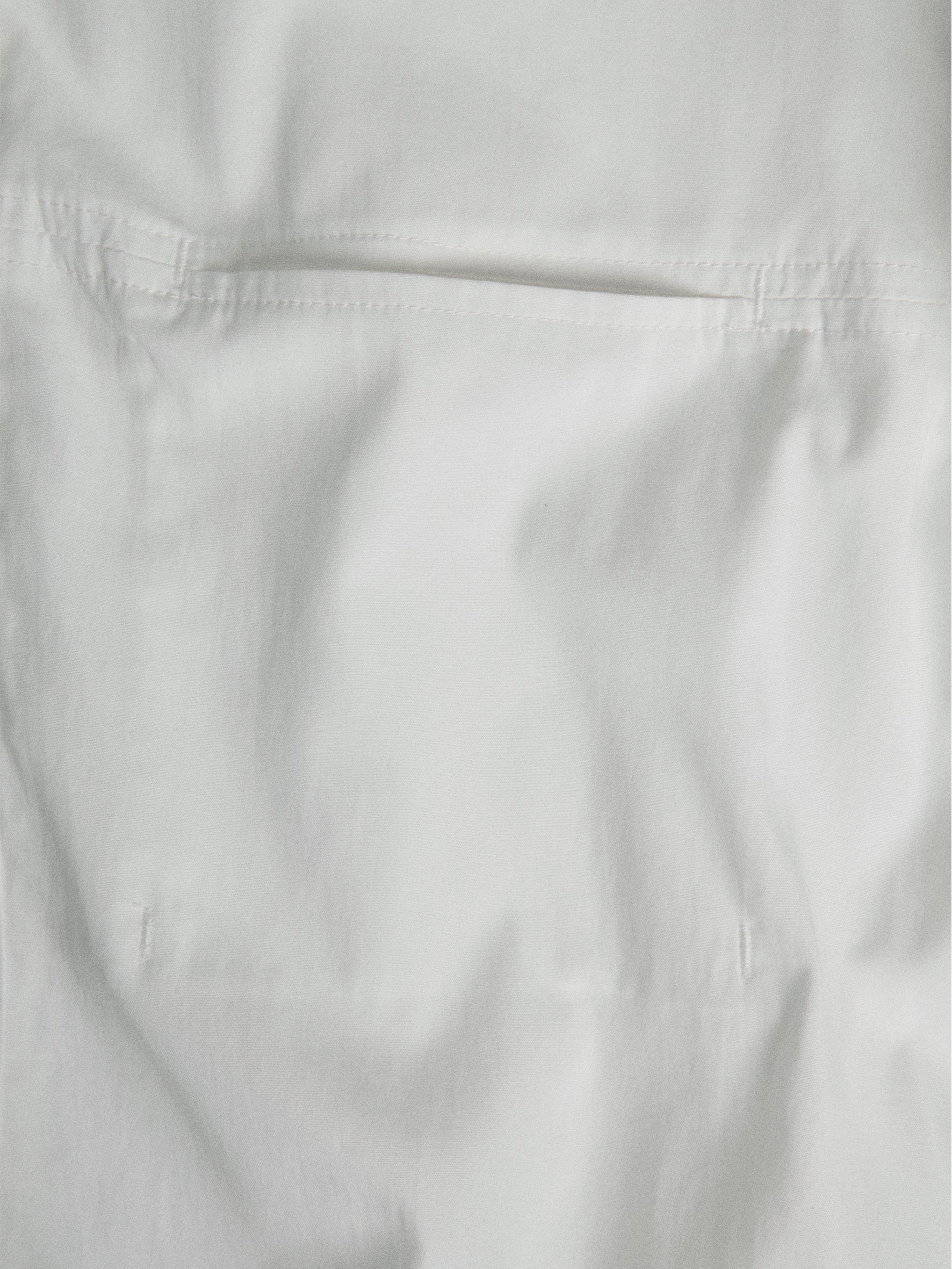 011 - Curator Basic Shirt