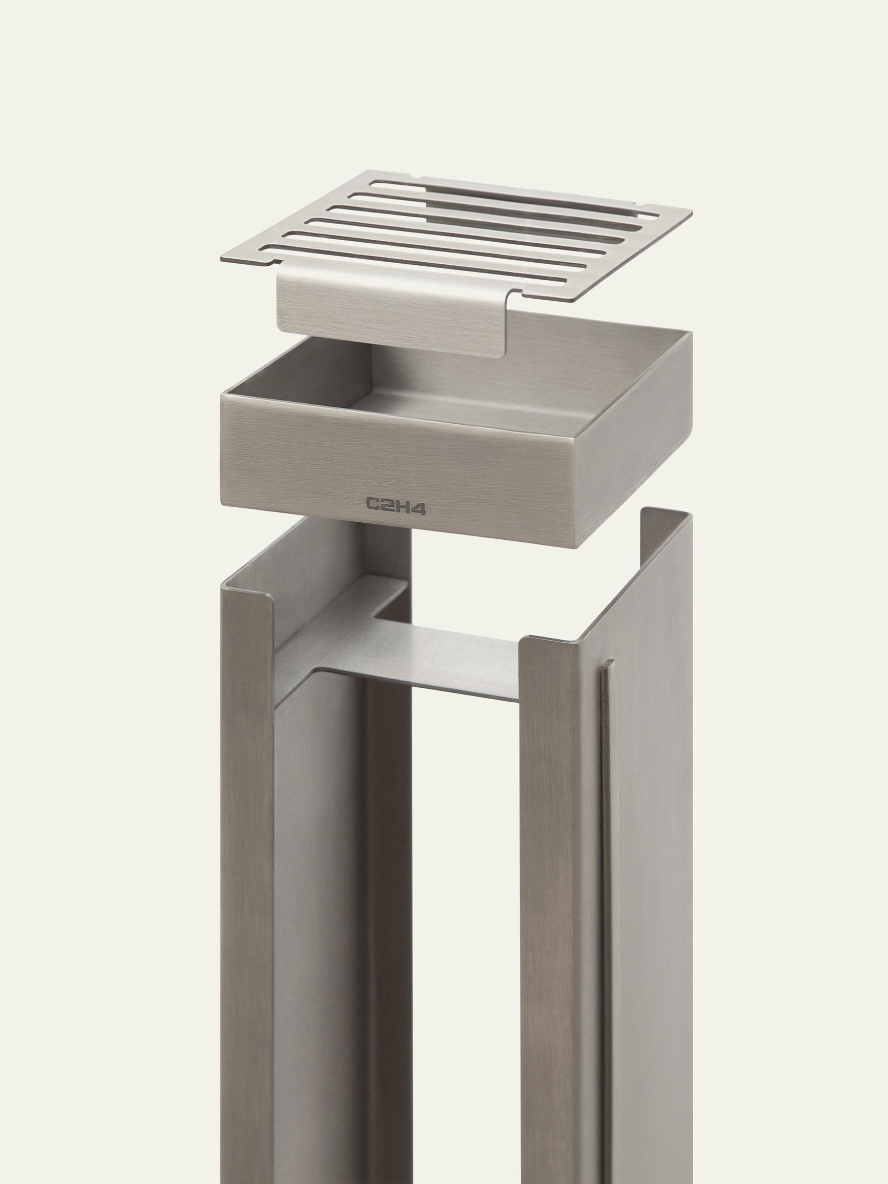 006 - AT-2 Floor Ashtray