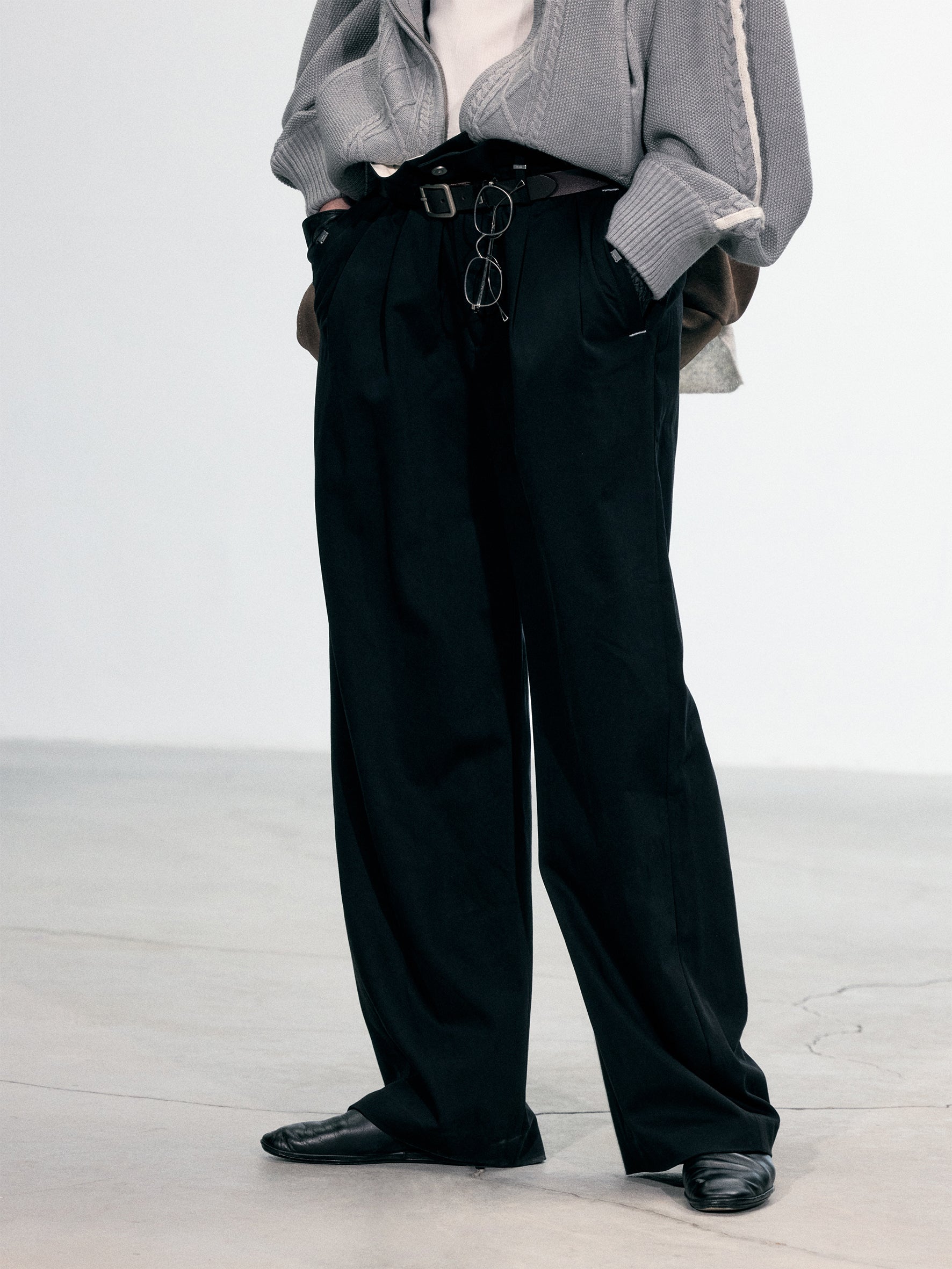 010 - Vrille Tailored Pants