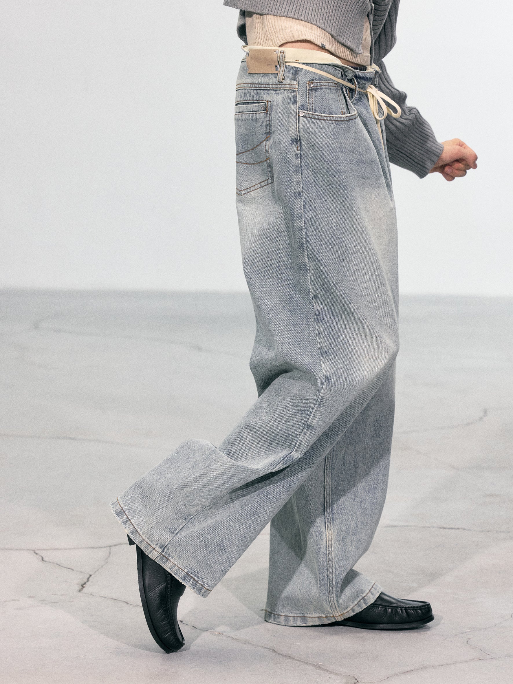 010 - Disarray Baggy Jeans