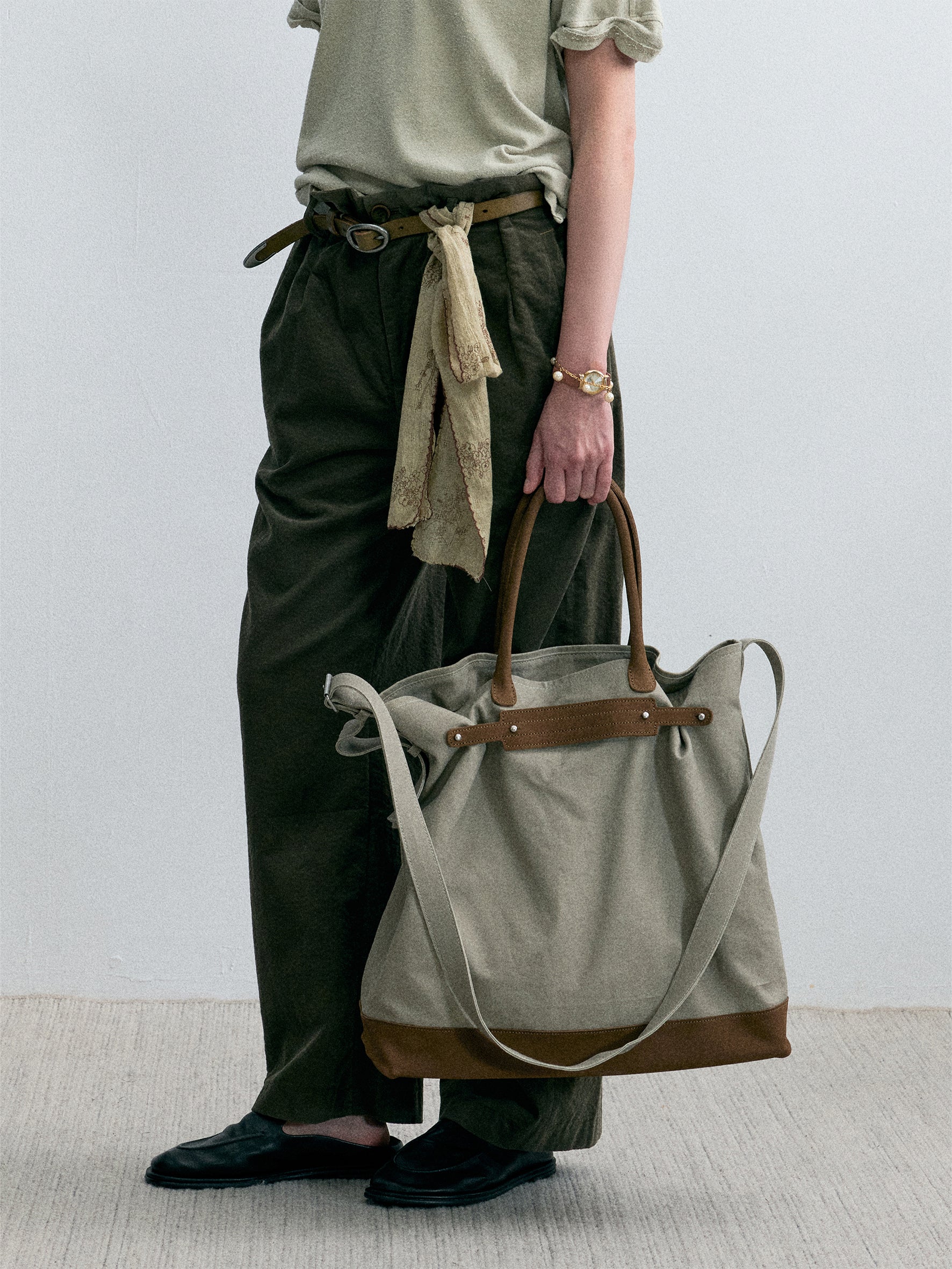 012 - Founder’s Canvas Convertible Tote