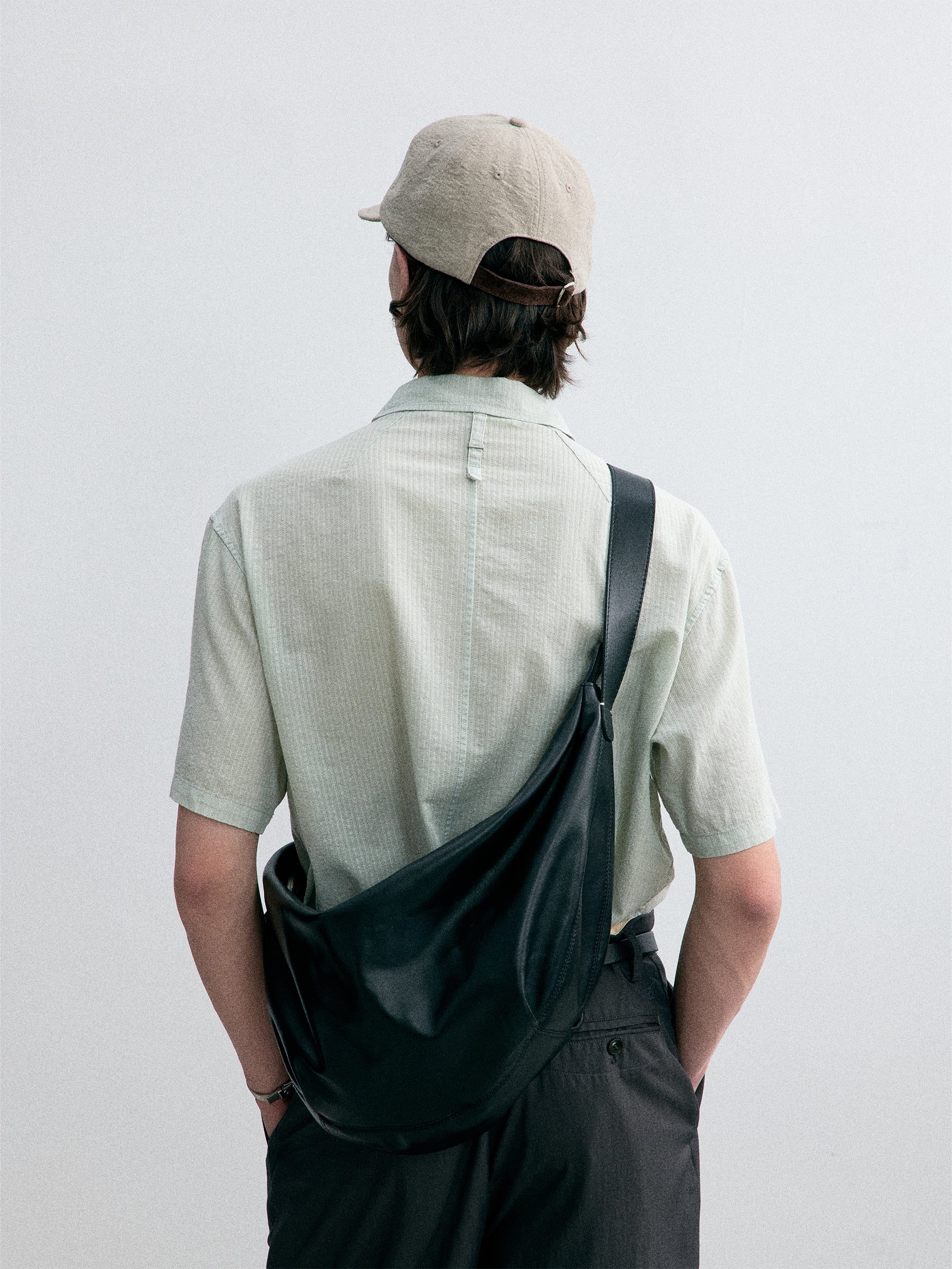 012 - Writer‘s Arc Commuter Bag