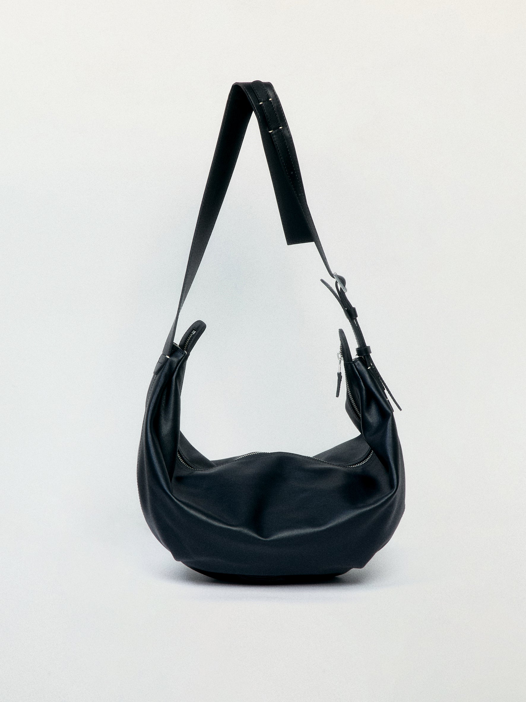 012 - Writer‘s Arc Commuter Bag