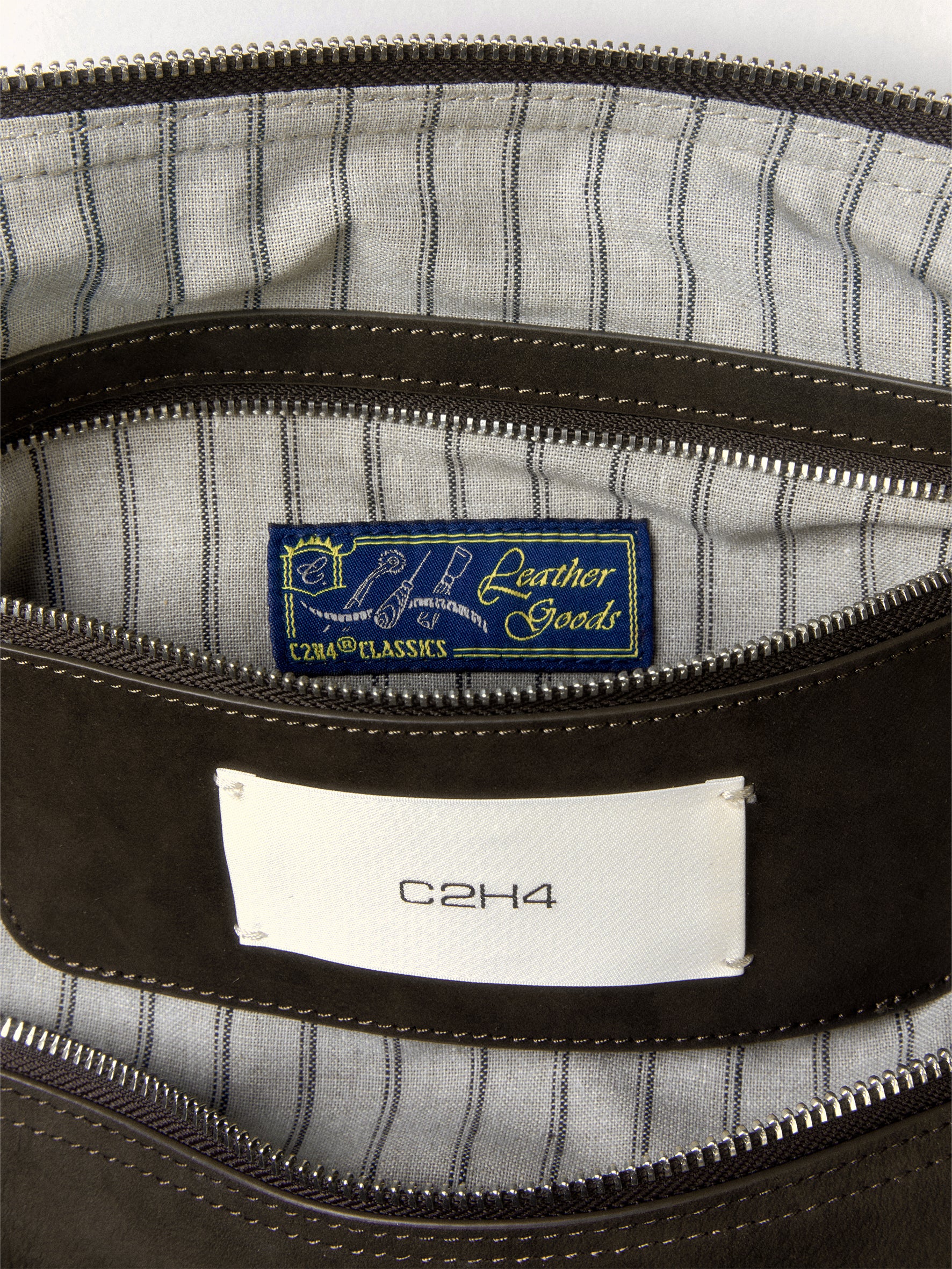 012 - Writer‘s Arc Commuter Bag