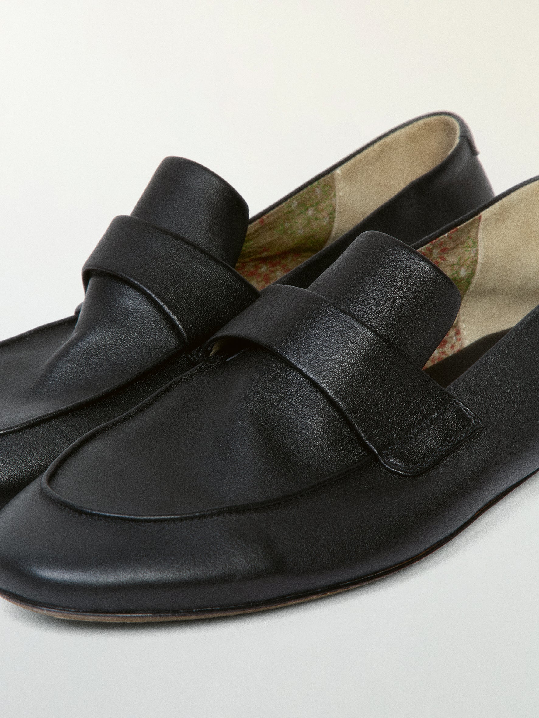 012 - Midtown Evening Fluid Loafer