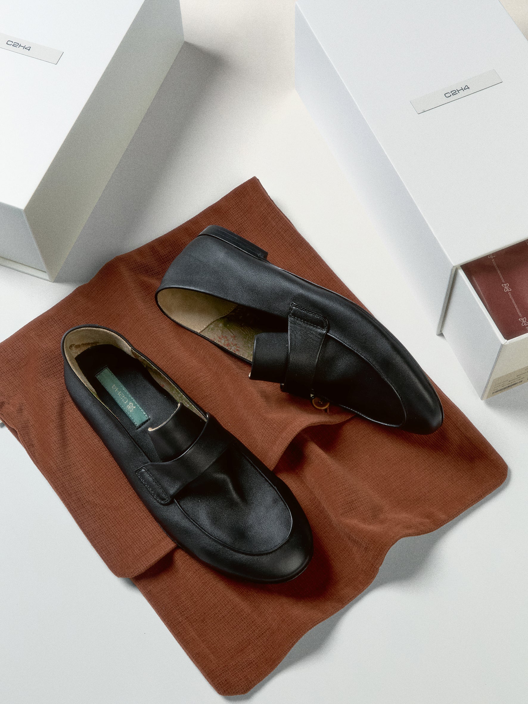 012 - Midtown Evening Fluid Loafer