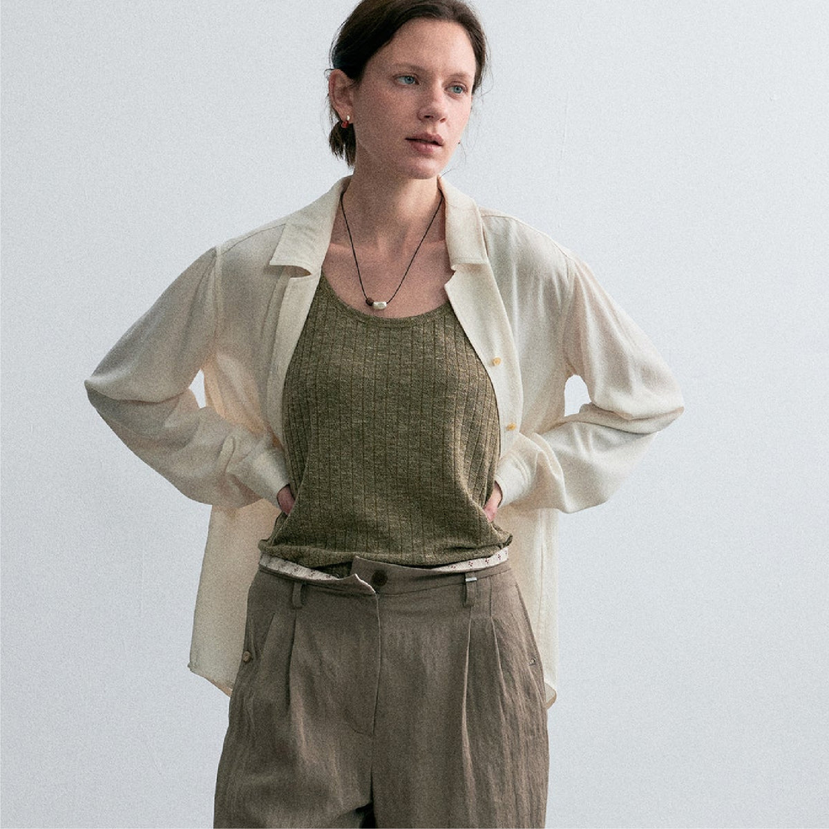 WOMENSWEAR